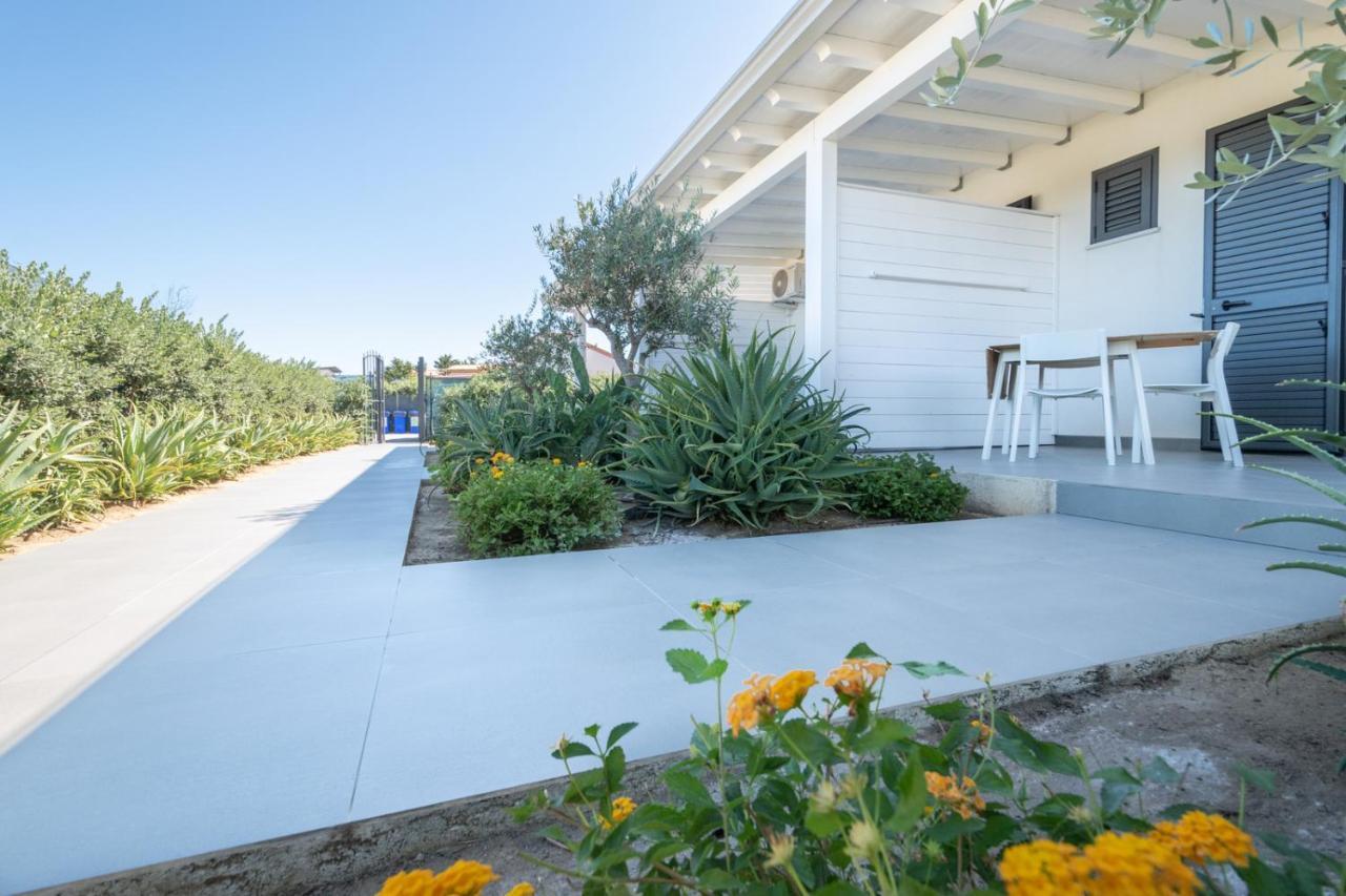 B&B Lo&G Lascari Exterior photo